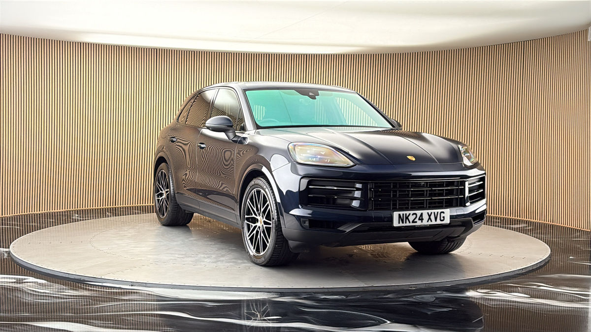 More views of Porsche Cayenne