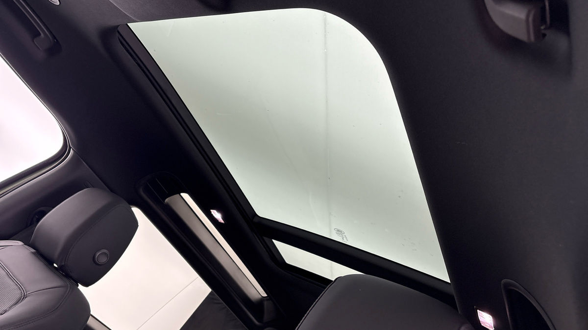 Land Rover Defender 90 Urban Image 6