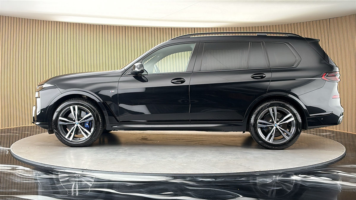 BMW X7 Image 15