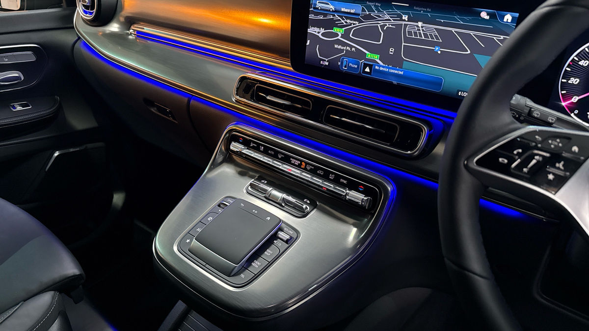 Mercedes-Benz V Class Image 18