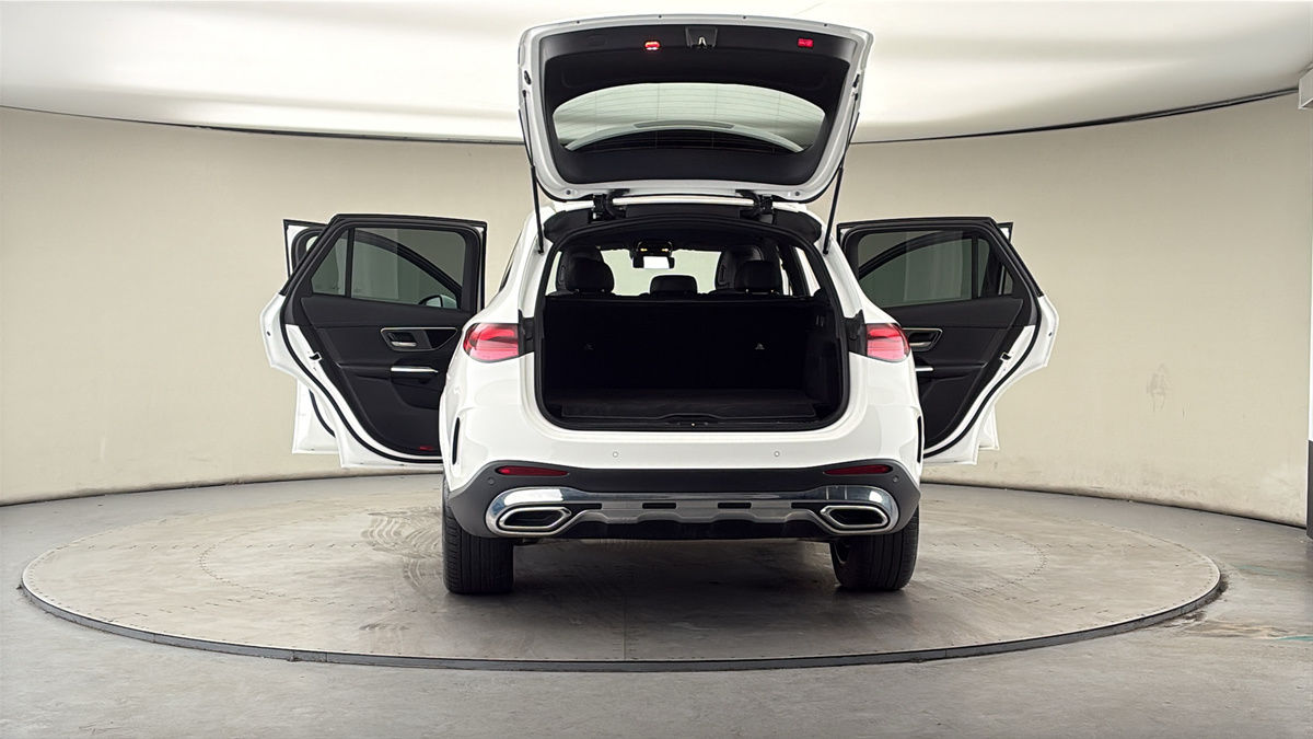 More views of Mercedes-Benz GLC