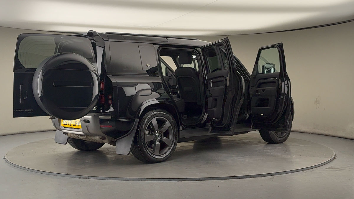 More views of Land Rover Defender 110