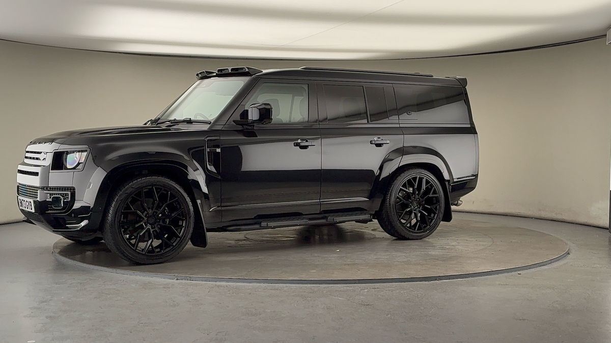 More views of Land Rover Defender 130