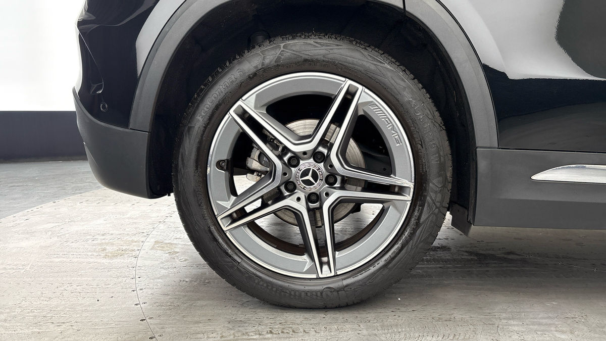 Mercedes-Benz GLA Image 10