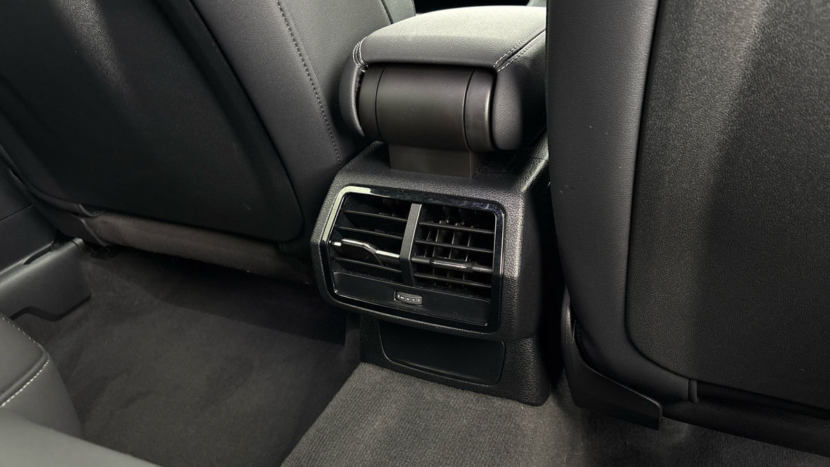 Audi Q3 Image 27