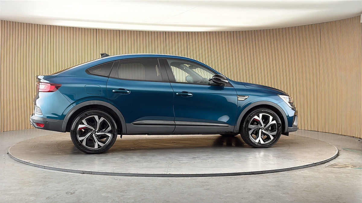 More views of Renault Arkana