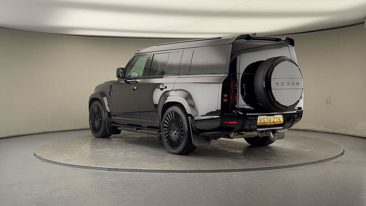 Land Rover Defender 130 Urban Image 2