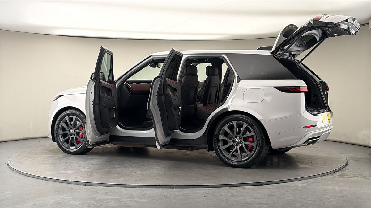 More views of Land Rover Range Rover Sport