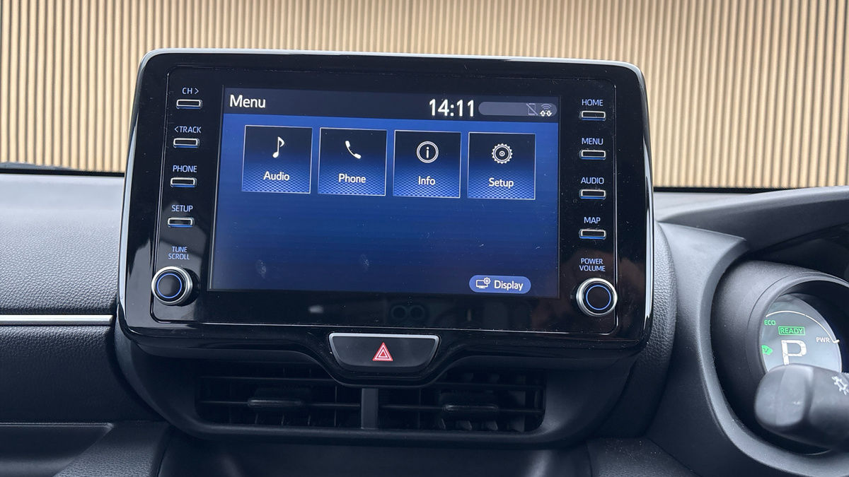 Toyota Yaris Image 17