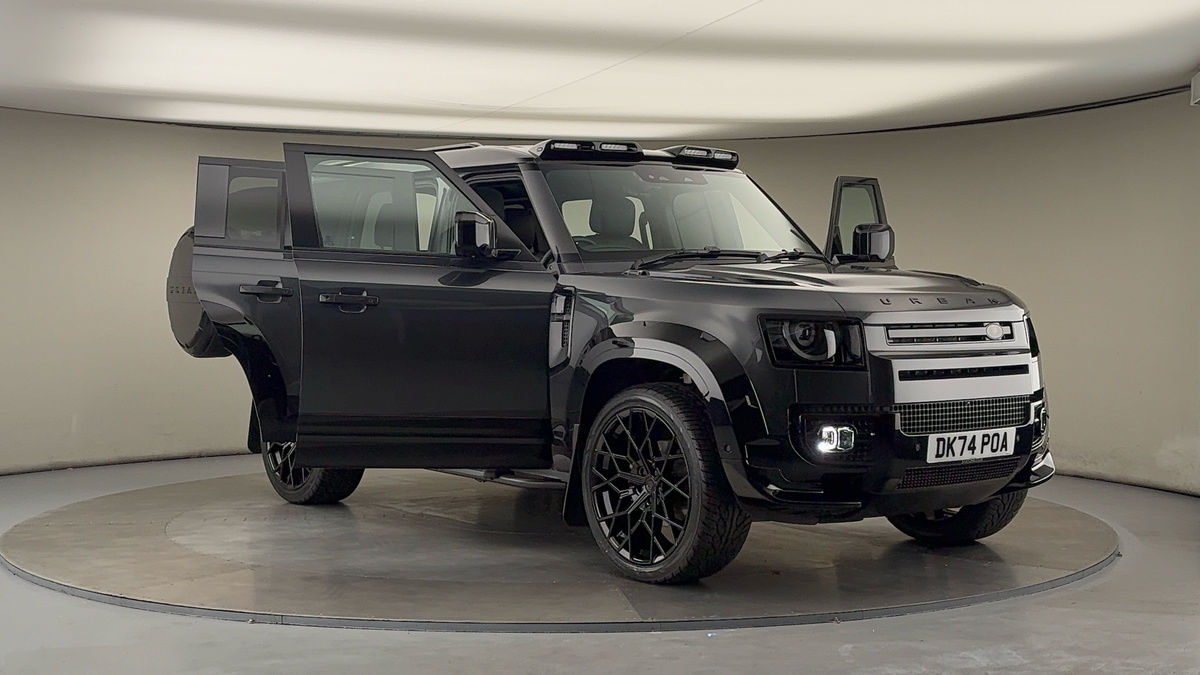 More views of Land Rover Defender 110