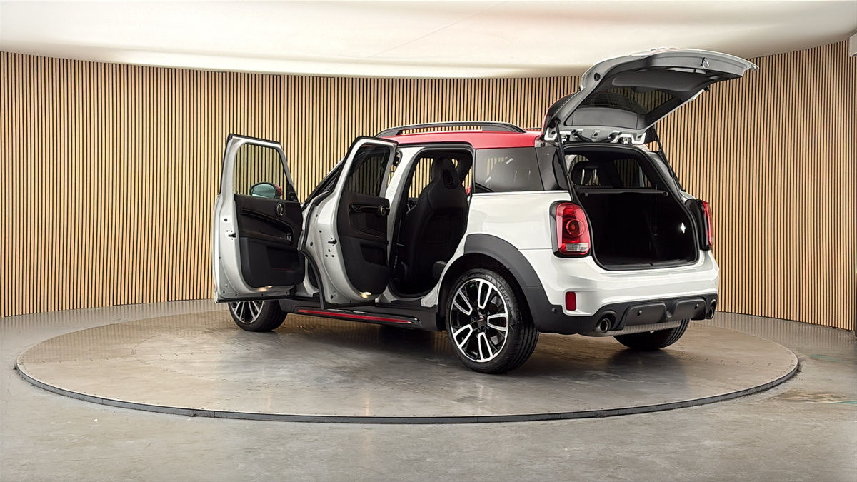 More views of MINI Countryman