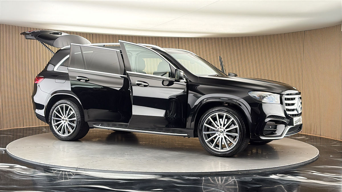 More views of Mercedes-Benz GLS