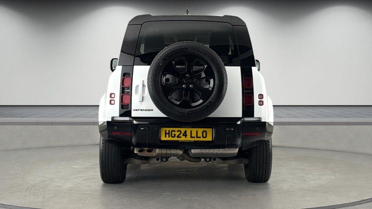 Land Rover Defender 90 Image 4