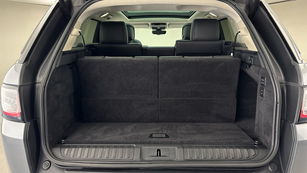 Land Rover Range Rover Sport Image 11