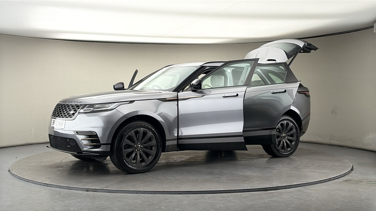 More views of Land Rover Range Rover Velar