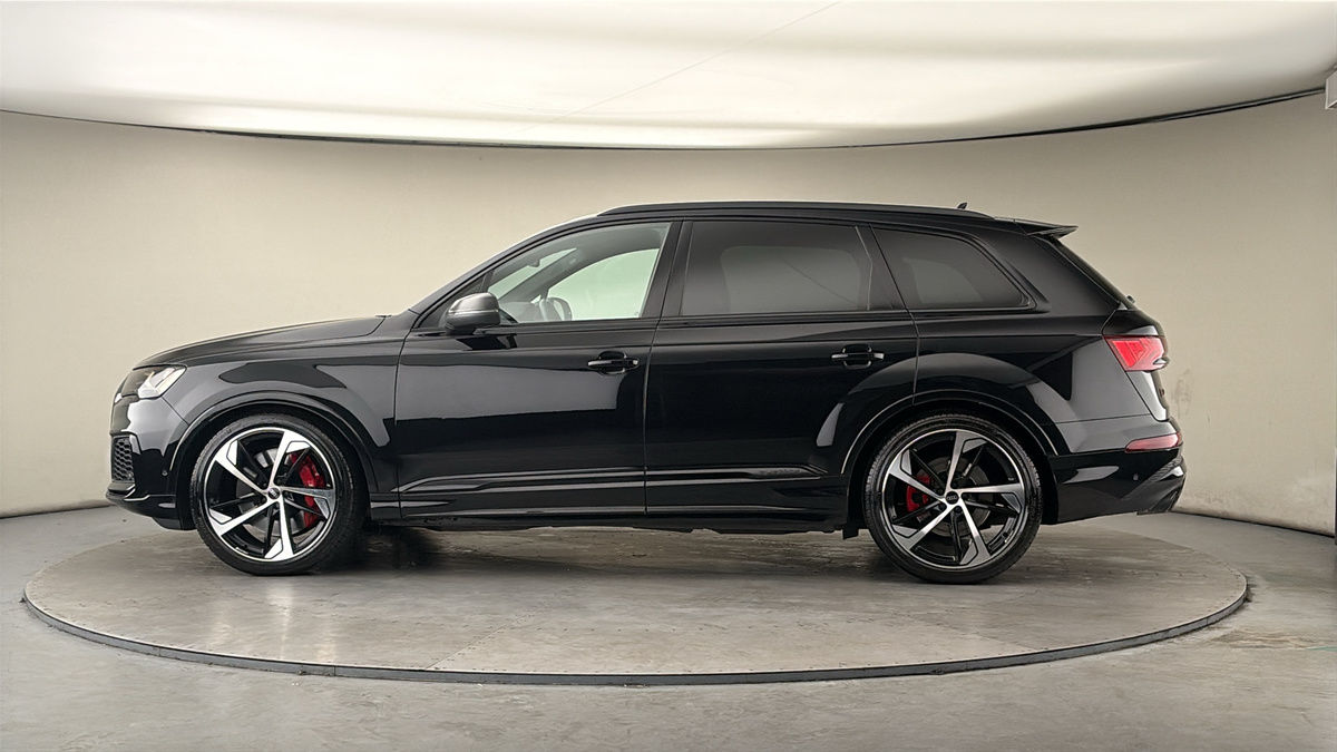 More views of Audi SQ7