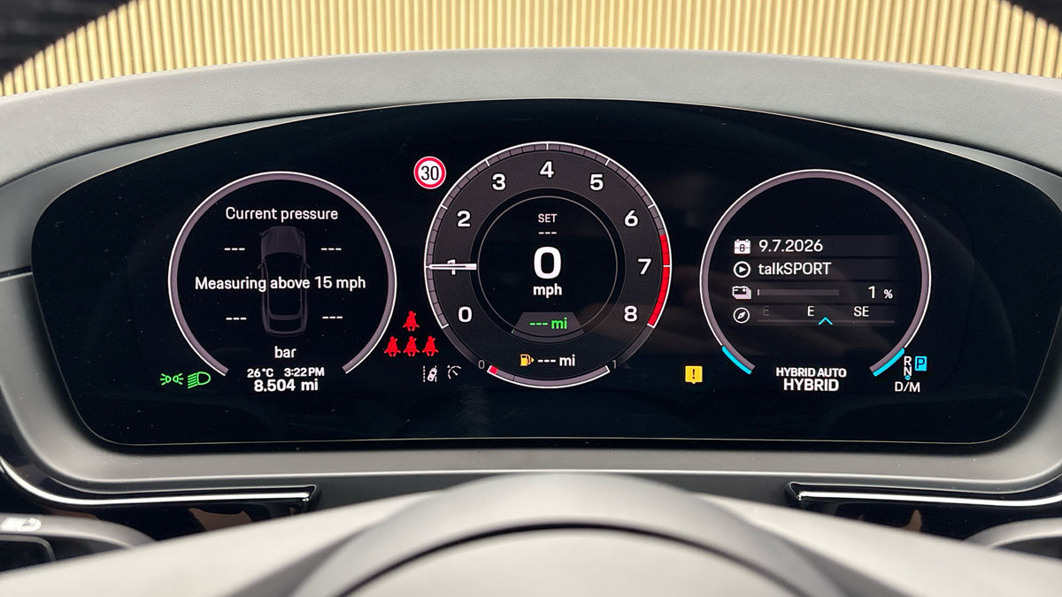 Porsche Cayenne Image 28