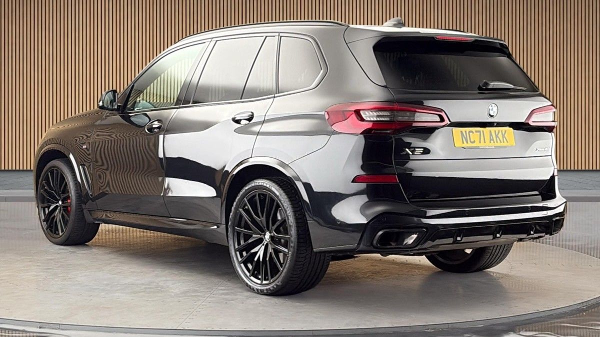 BMW X5 Image 2