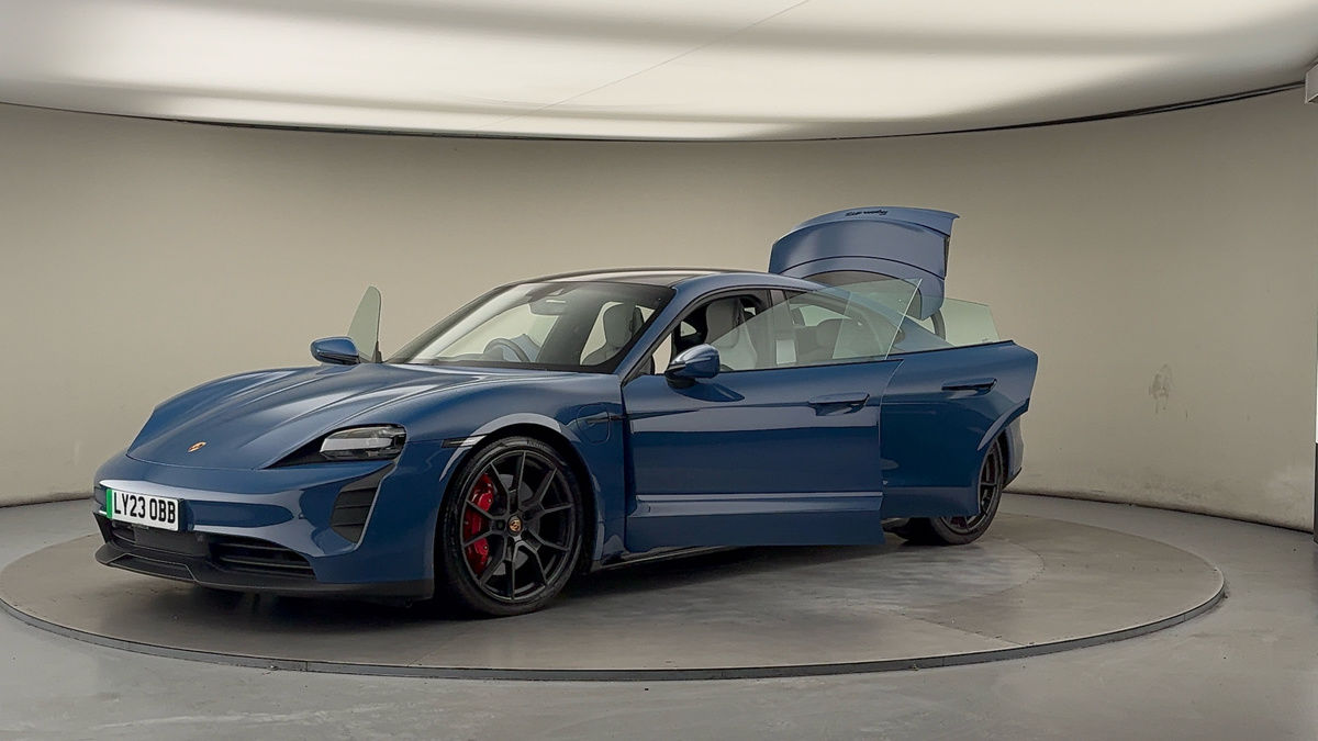 Porsche Taycan Image 22