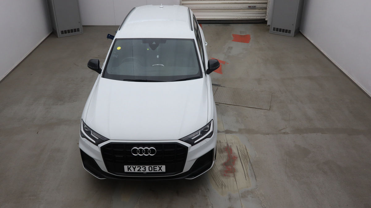 Audi Q7 Image 7