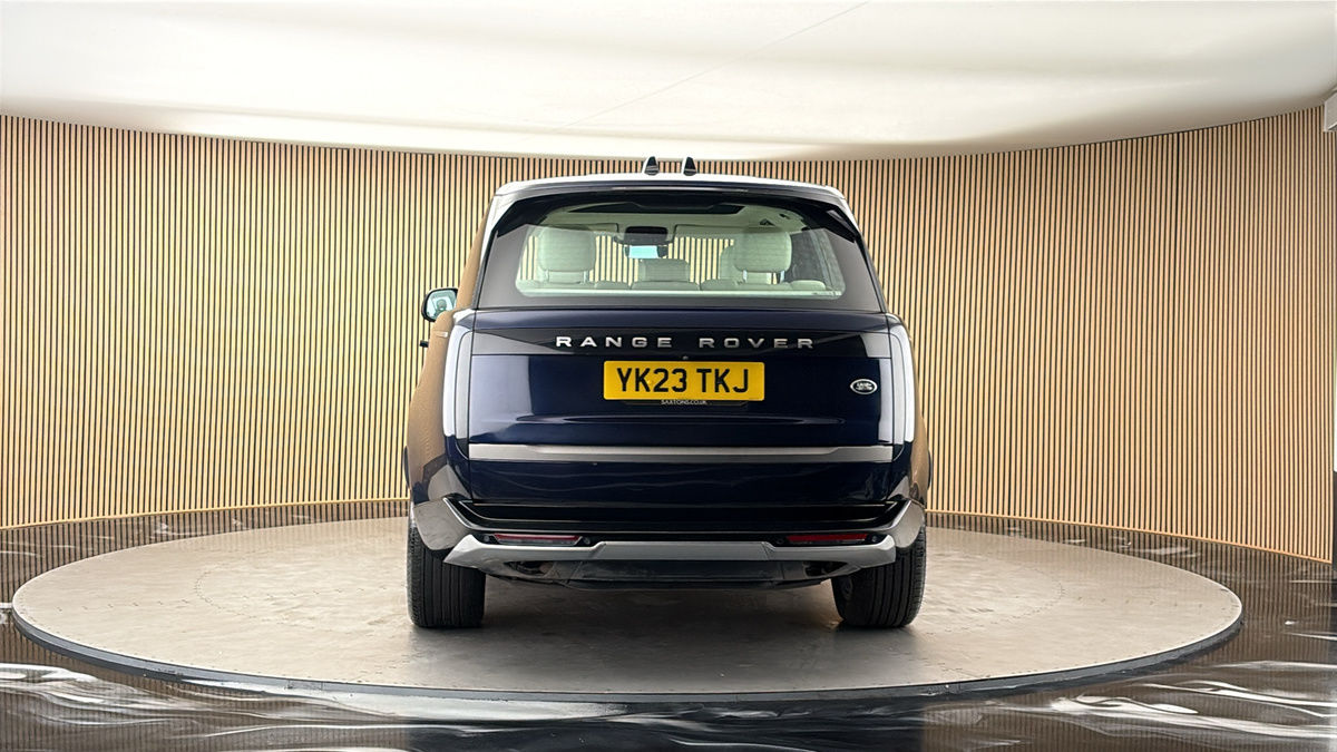More views of Land Rover Range Rover
