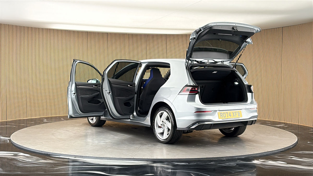 Volkswagen Golf Image 23