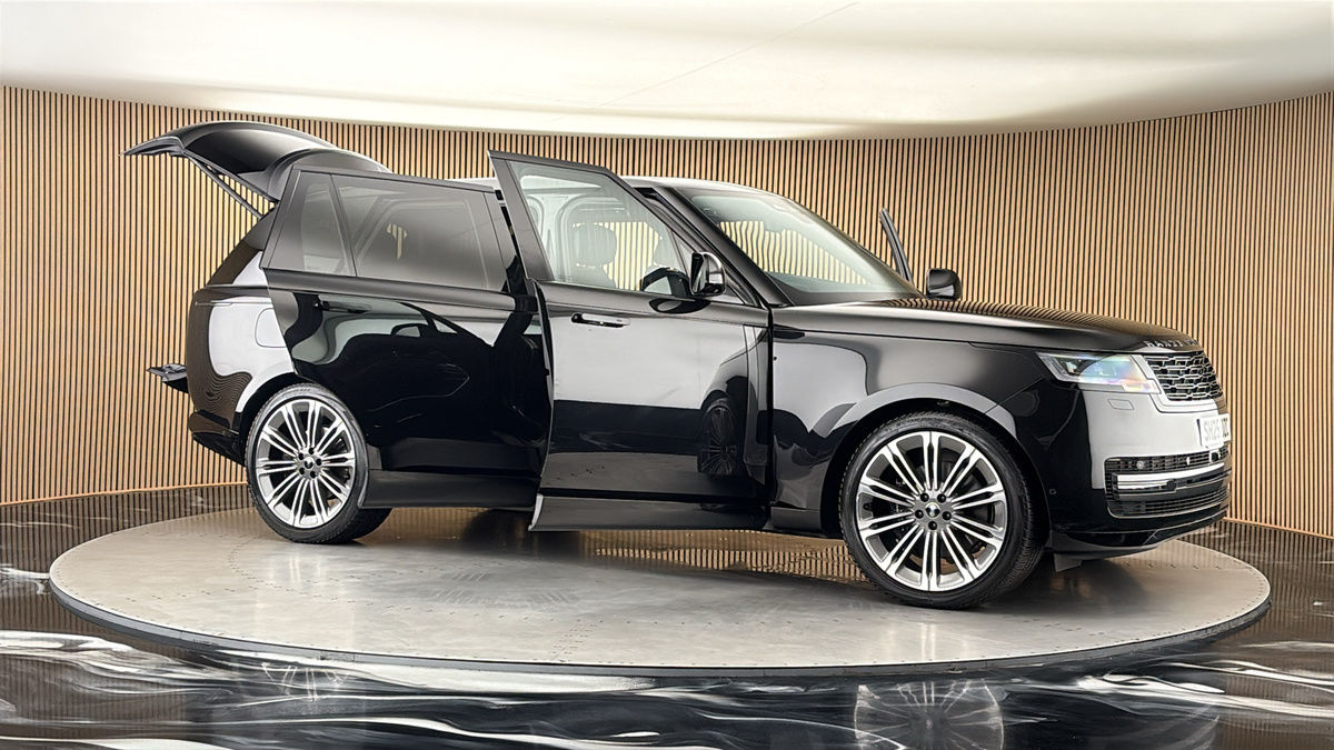 More views of Land Rover Range Rover