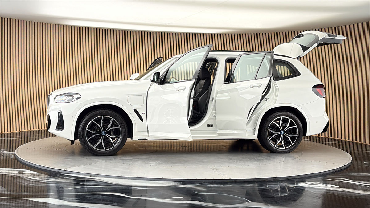More views of BMW X3