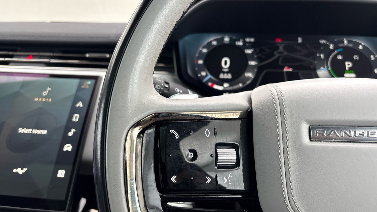 Land Rover Range Rover Sport Image 13