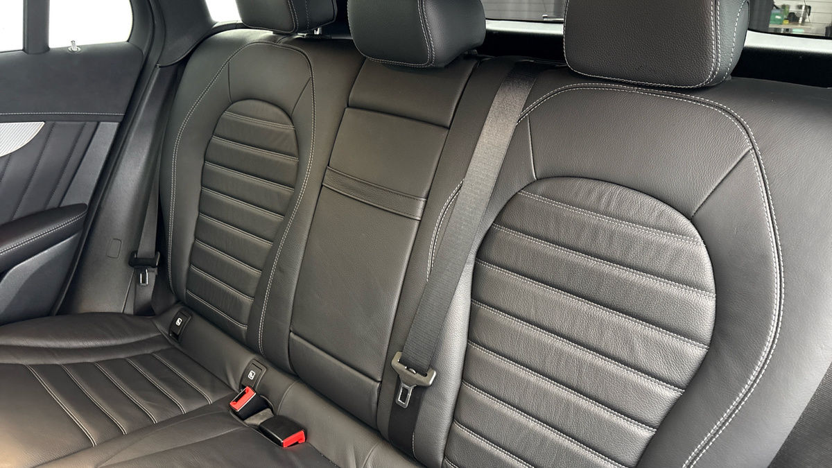 Mercedes-Benz EQC Image 8