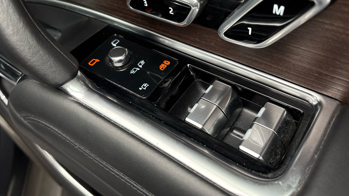 Land Rover Range Rover Image 28