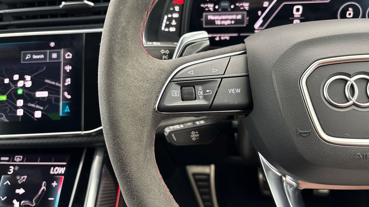 Audi RSQ8 Image 13