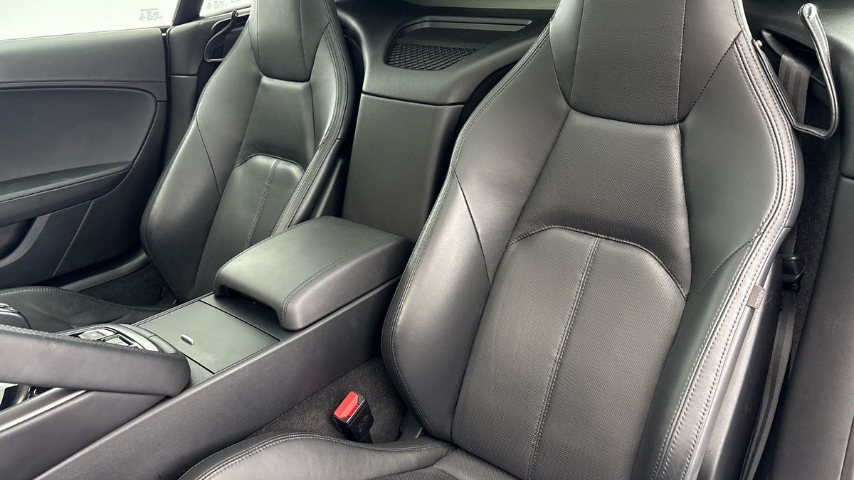 Jaguar F-Type Image 7