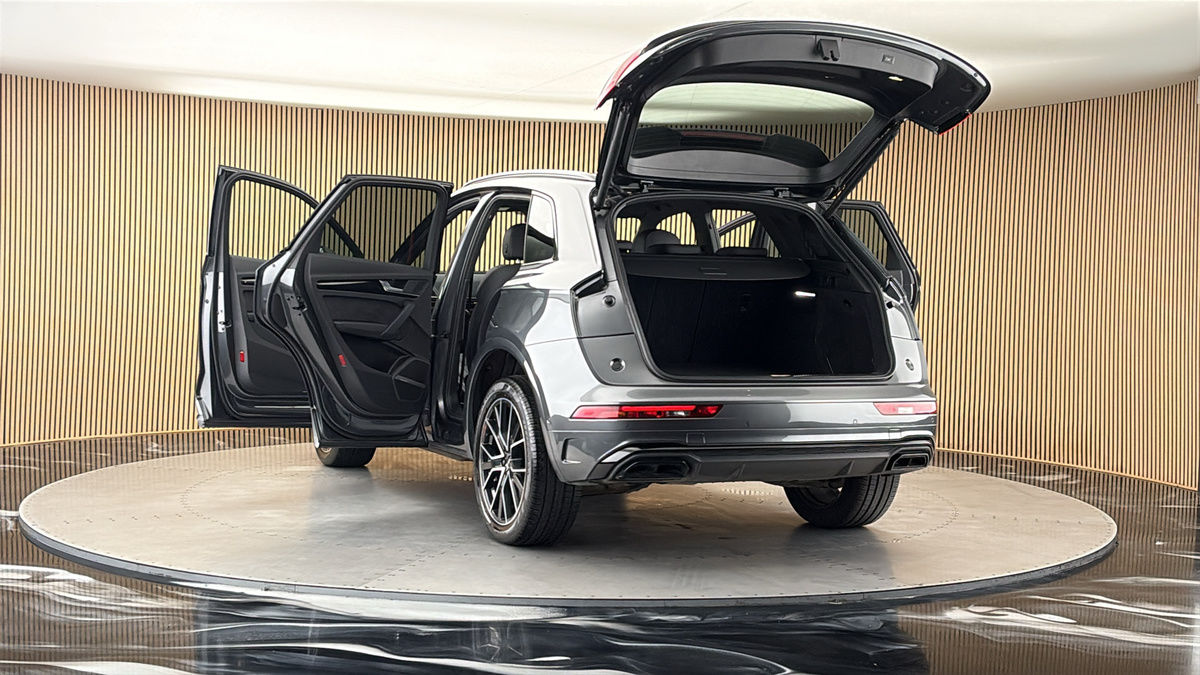 More views of Audi Q5