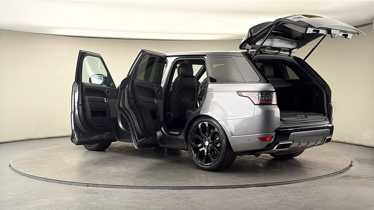 More views of Land Rover Range Rover Sport