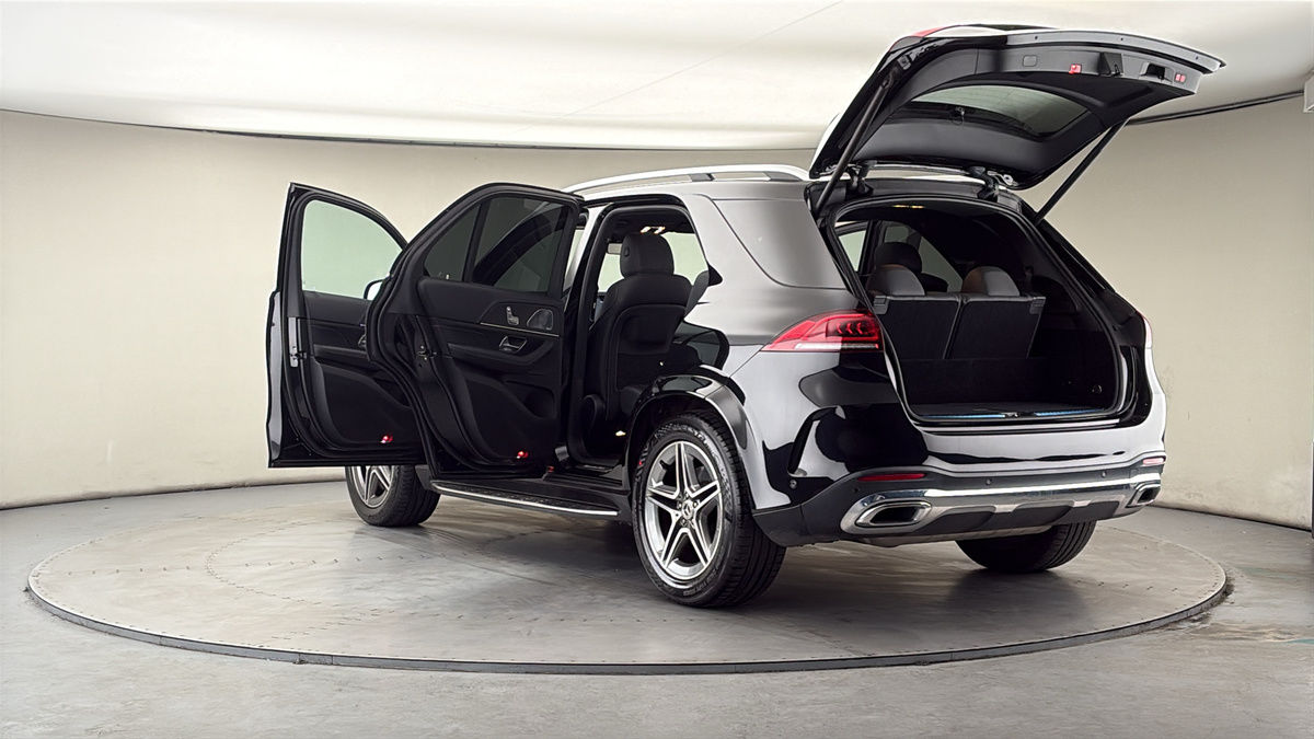 Mercedes-Benz GLE Image 23