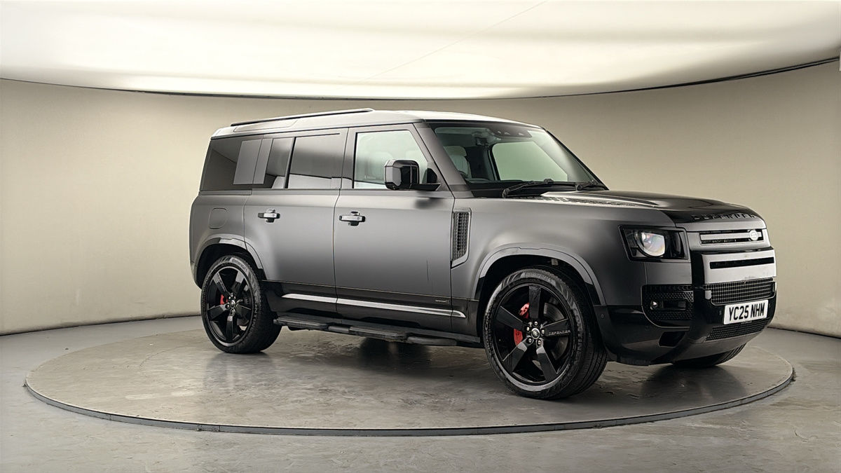 More views of Land Rover Defender 110