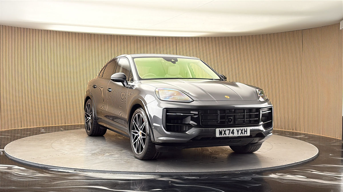 More views of Porsche Cayenne
