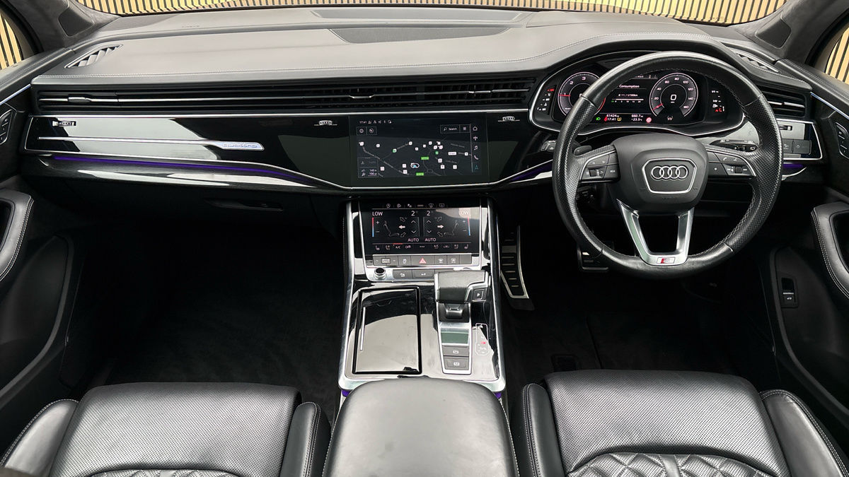 Audi Q7 Image 12