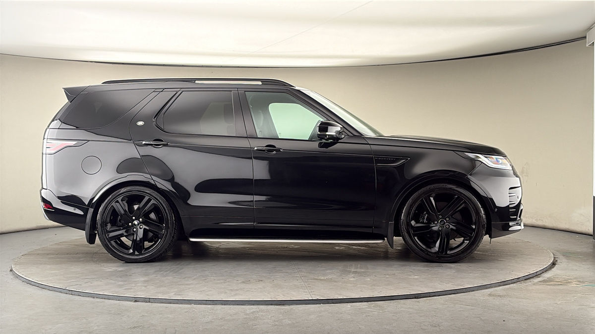 More views of Land Rover Discovery