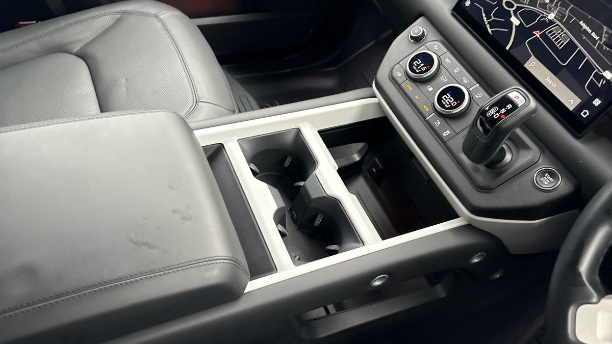 Land Rover Defender 90 Image 18