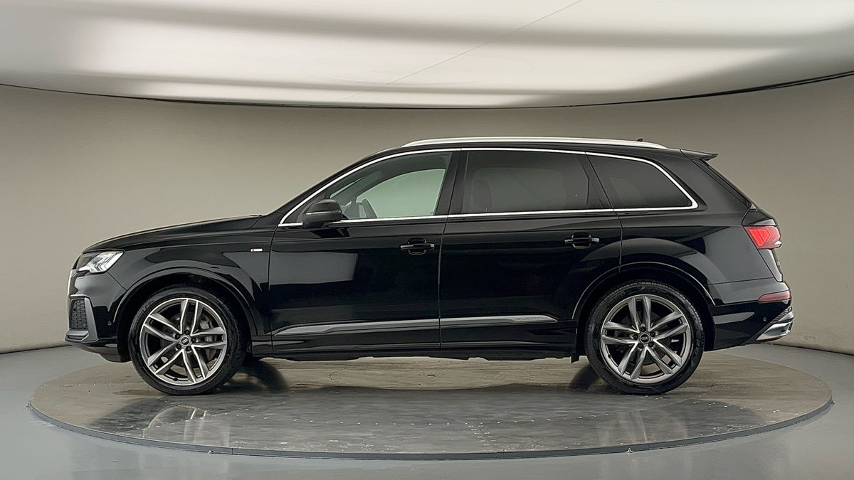 Audi Q7 Image 15