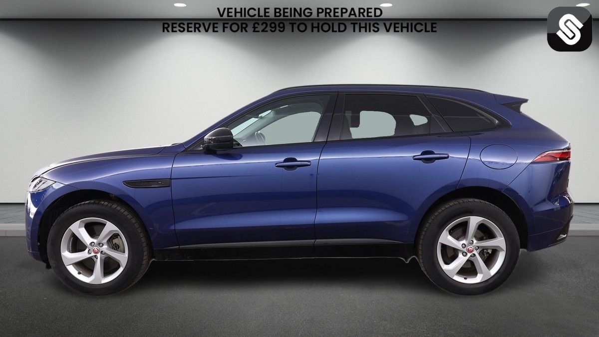 Jaguar F-PACE Image 6