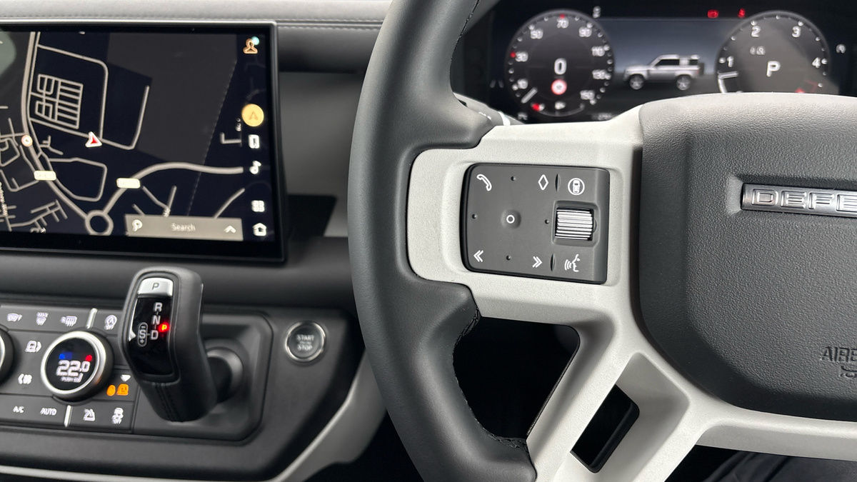 Land Rover Defender 90 Urban Image 13