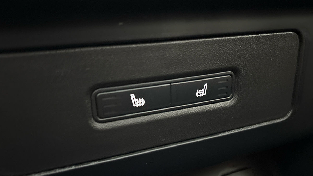 Land Rover Defender 90 Image 35