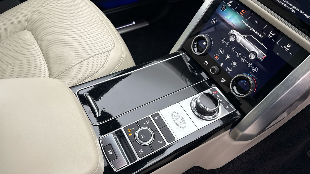 Land Rover Range Rover Image 18