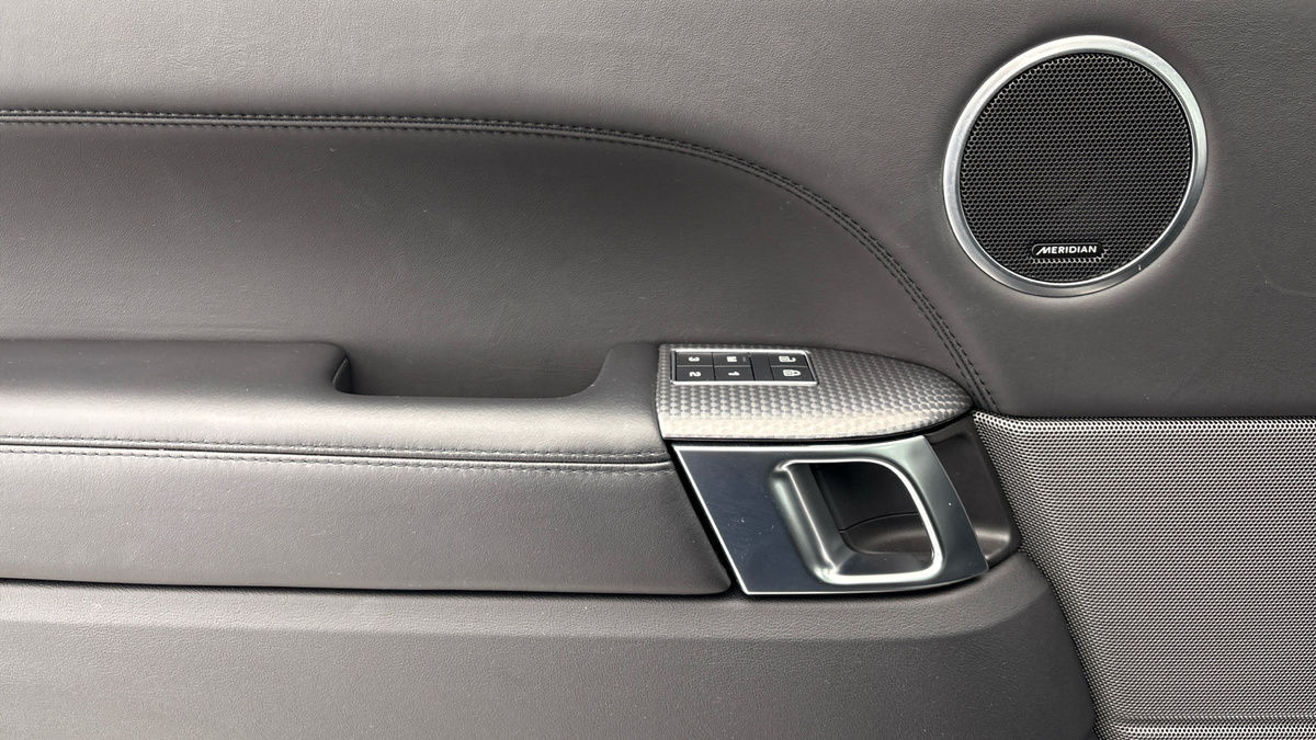 Land Rover Range Rover Sport Image 19
