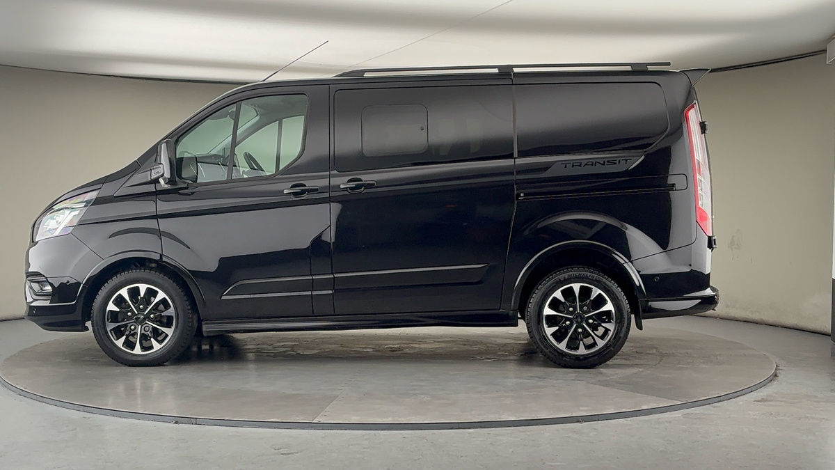 Ford Transit Custom Image 15