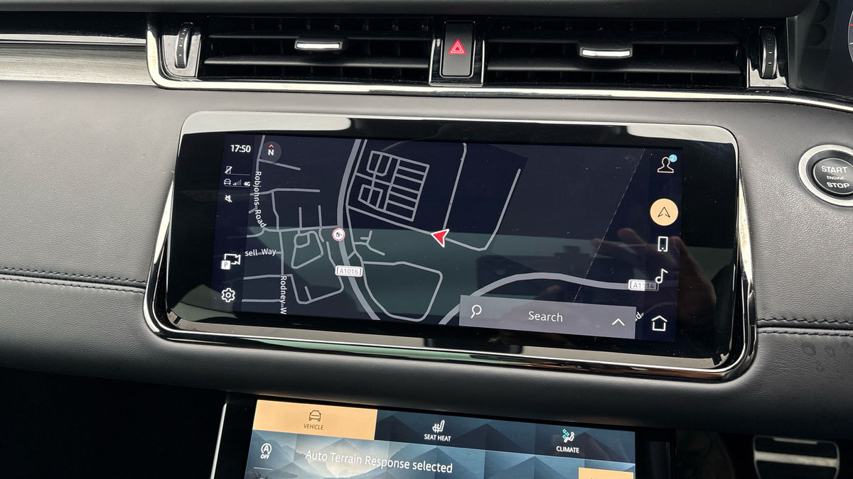 Land Rover Range Rover Evoque Image 17