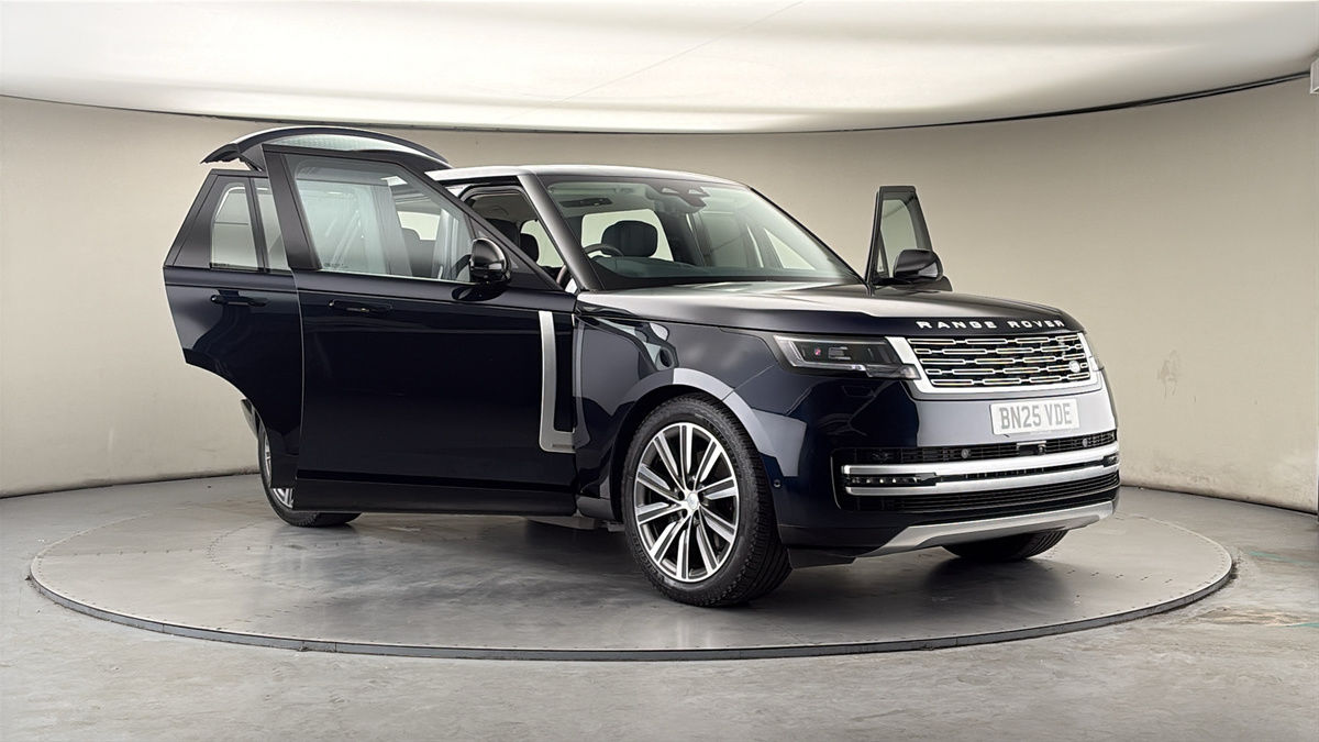 More views of Land Rover Range Rover